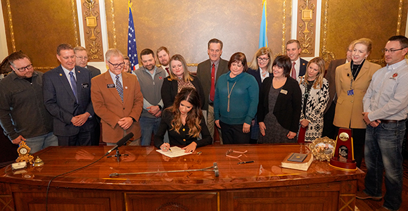 Governor Noem Signs Unemployment Insurance Tax Cut